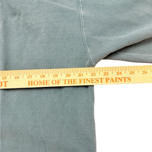 Leavenworth Washington Unisex Sweater - Green Vintage Style - Picture 5 of 5